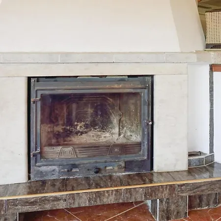 Four-bedroom Holiday In Village
