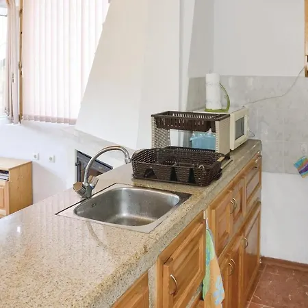 Four-bedroom Holiday In Village * Velika